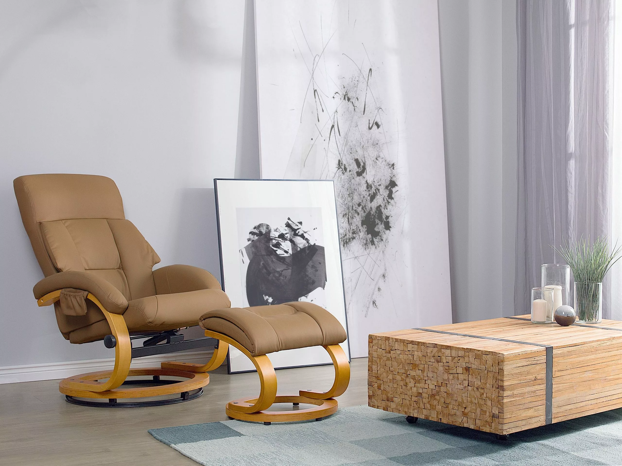 Beliani Sillón De Masaje De Piel Sintética Beige Arena/madera Clara FORCE - Imagen 2