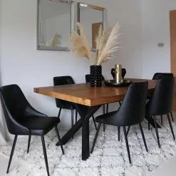 Beliani Conjunto De 2 Sillas De Comedor De Piel Sintética Negra VALERIE -Sillas Ventas undef src sa picid 752824 type whitesh image