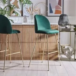 Beliani Conjunto De 2 Sillas De Bar De Terciopelo Verde Esmeralda/dorado ARCOLA -Sillas Ventas undef src sa picid 780929 type color image scaled