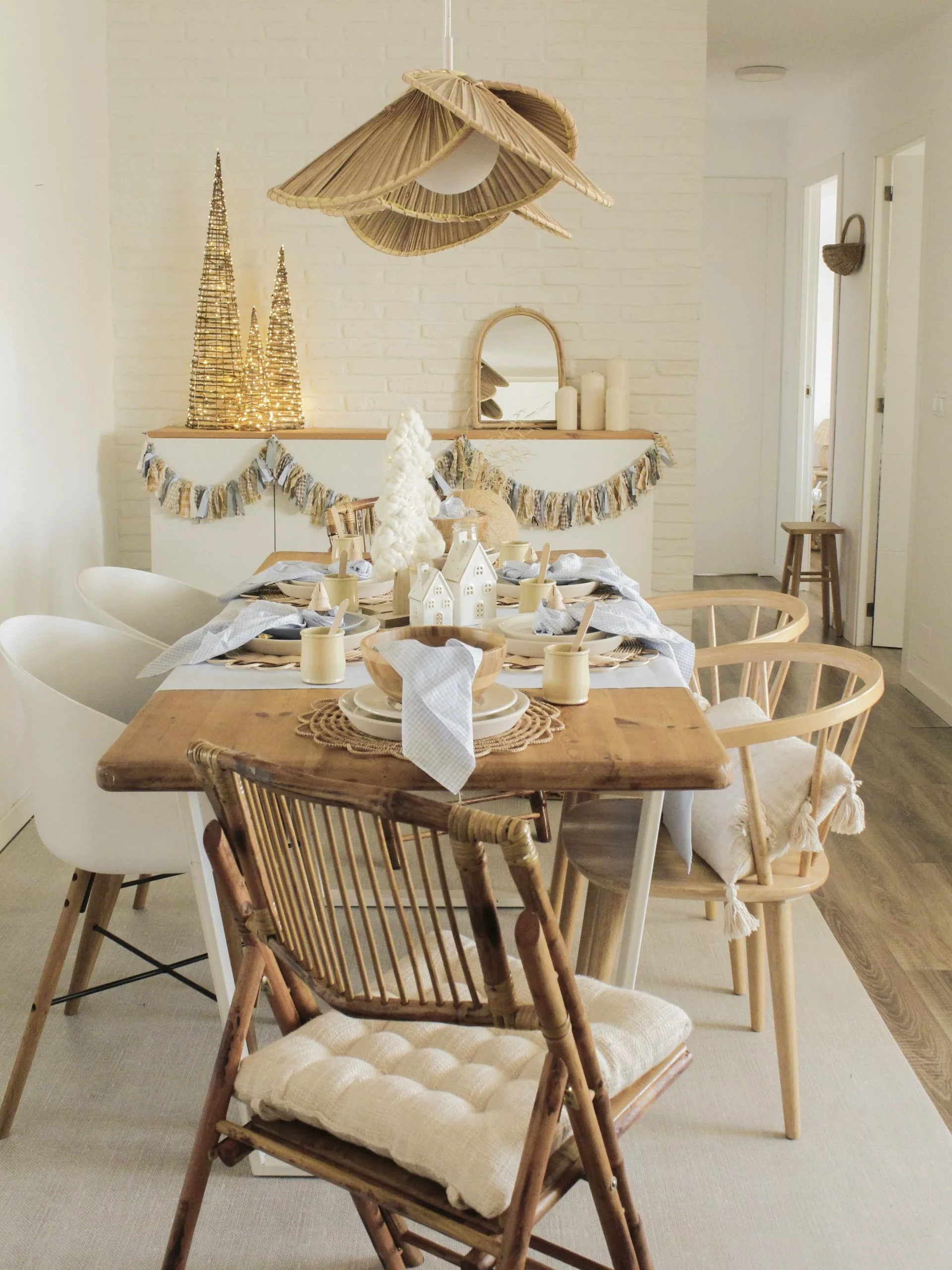 Beliani Conjunto De 4 Sillas De Comedor De Madera De Bambú Marrón TRENTOR 9 Beliani Conjunto De 4 Sillas De Comedor De Madera De Bambú Marrón TRENTOR - Imagen 7